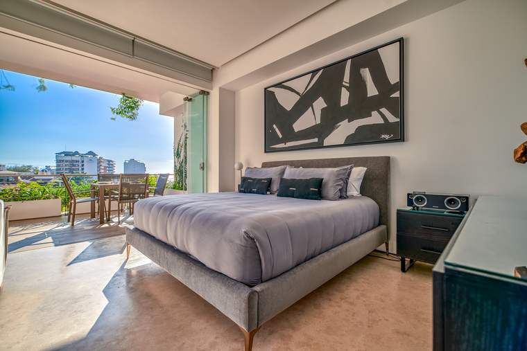 Primary bedroom opening onto the terrace